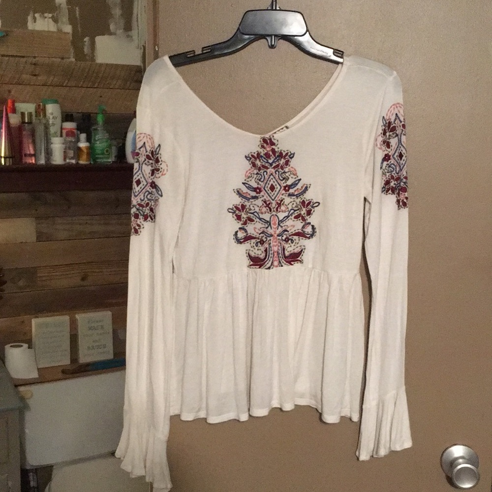 Eyeshadow long sleeve